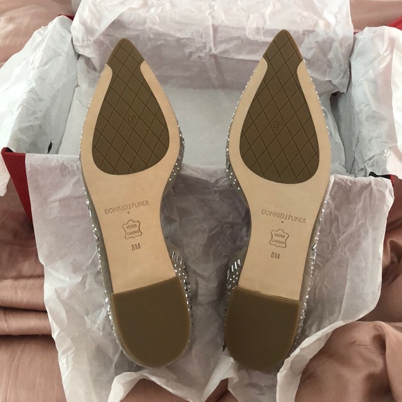 Donald Pliner BRAND NEW Never worn - Picture 3 of 4